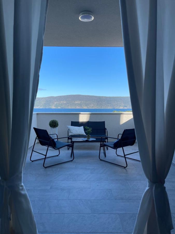 Villa Nika & Eva Црес Экстерьер фото